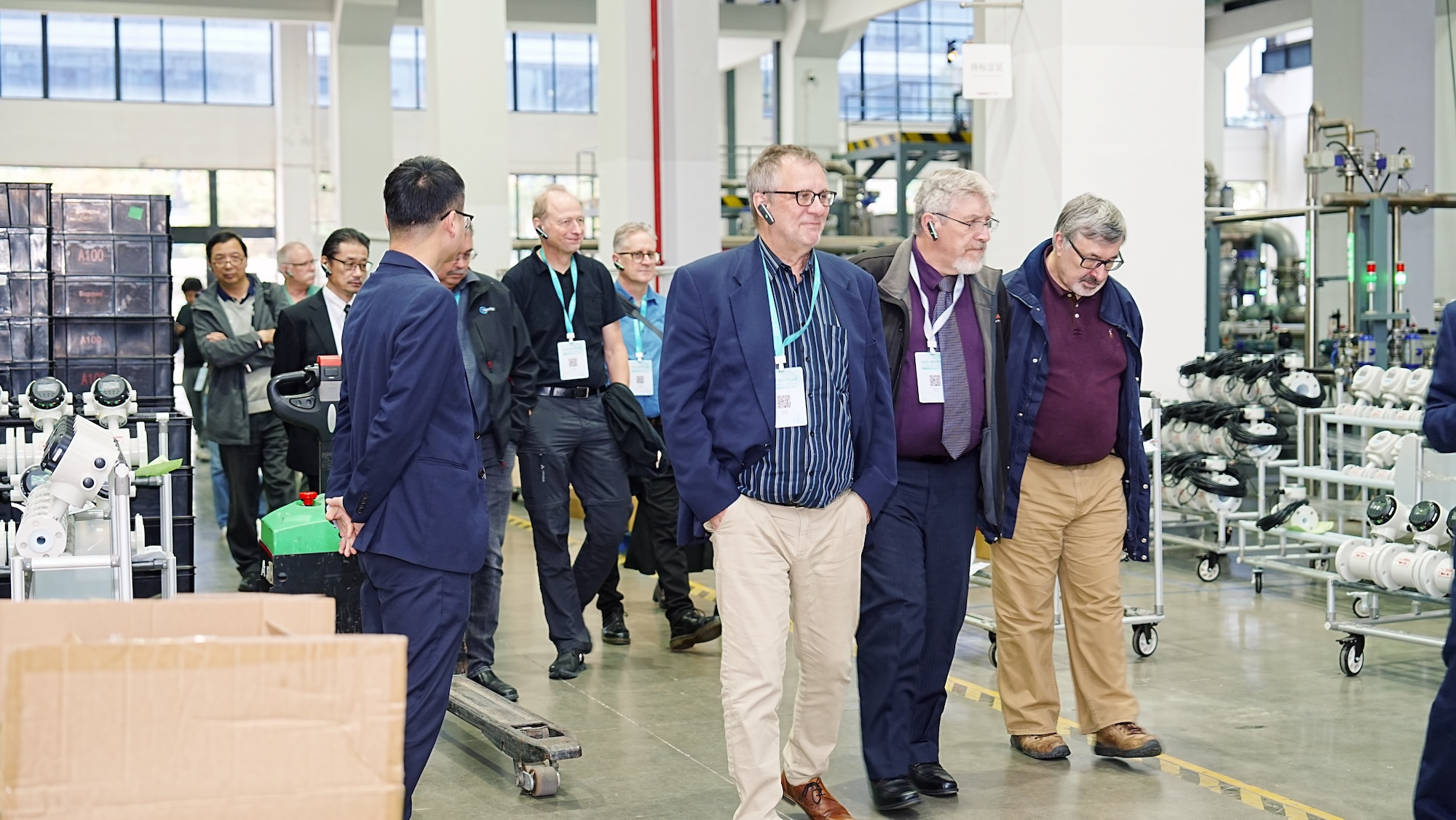 工厂参观.jpg 工厂参观.jpg